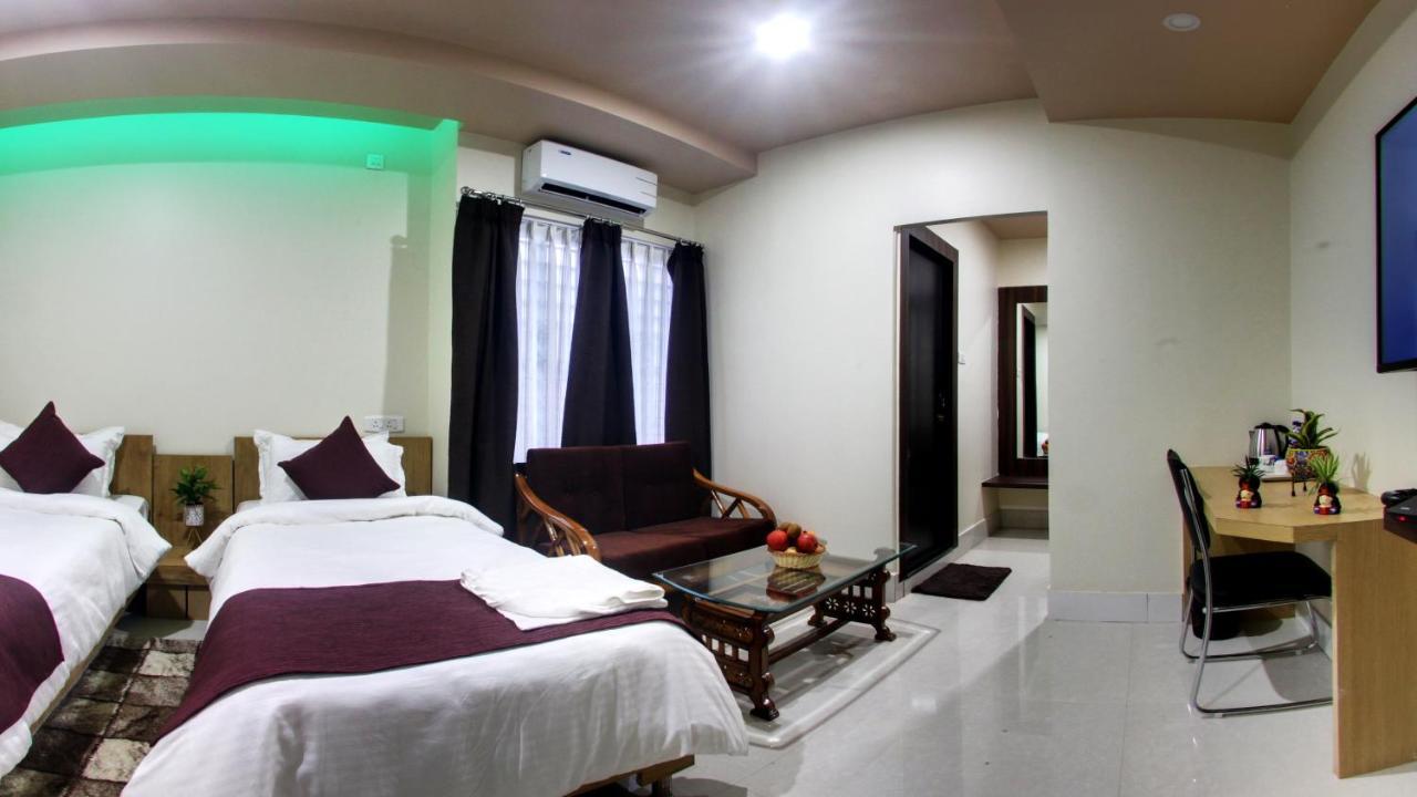 Bharalu Residency Hotel Guwahati Ngoại thất bức ảnh