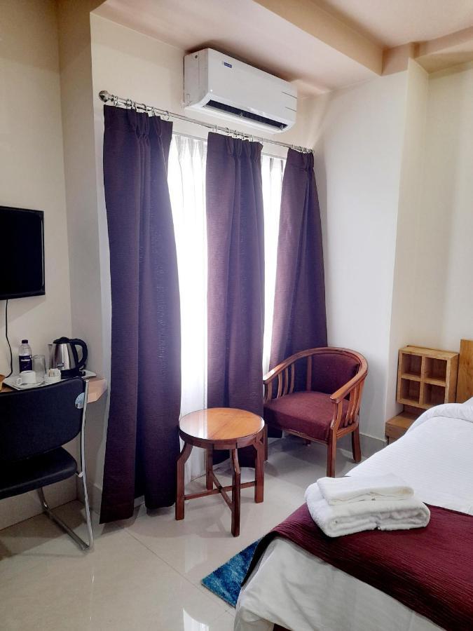 Bharalu Residency Hotel Guwahati Ngoại thất bức ảnh